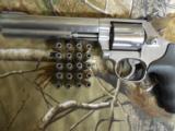 SMITH & WESSON
M-686 +
357
MAGNUM,
7 - SHOT
REVOLVER.
6"
BARREL
STAINLESS
STEEL,
NEW
IN
BOX
- 12 of 15