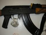AK - 47,
WASR - 10,
CENTURY,
AK-
47
RIFLE,
7.62X39 CAL.
2-30
ROUND
MAGS,
WOOD
STOCK,
FACTORY
NEW
IN
BOX - 9 of 15