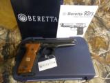 BERETTA
92FS
TRIDENT
9 - MM
PISTOL,
W / 2 - 10
ROUND
MAGAZINES,
COMBAT
SIGHTS,
WOOD
GRIPS,
FACTORY
NEW
IN
BOX - 15 of 20