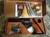 HERITAGE
ROUGH
RIDER,
22 L.R.
REVOLVER,
4.75"
BARREL,
6
SHOT,
FACTORY
NEW
IN
BOX - 3 of 21