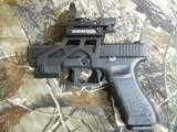 GLOCK
G-22,
GENERATION
3
PRE OWNED
NIGHT
SIGHTS,
2- 13
ROUND
MAGS,
ALSO
AVAILABLE
NEW
RED / GREEN
DOT
SCOPE
&
NEW
MOUNT - 2 of 25