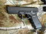GLOCK
G - 22
PRE-OWNED
{ POLICE TRADE
IN'S }
REAL
NICE
GUNS,
GEN. 3,
NIGHT
SIGHTS,
COMES
WITH
3- 15
ROUND
MAGAZINES,
- 9 of 25