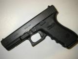 GLOCK
G - 20SF,
GEN. 3,
10 - MM,
2 - 15
ROUND
MAGAZINES,
WHITE
OUTLINE
SIGHTS,
FACTORY
NEW
IN
BOX.
- 10 of 16