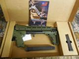 KEL-TEC
GREEN
SUB
2000,
GEN # 2
9-MM,
GLOCK
G-17,
1-17
ROUND
MAG
&
1
FREE - 33
ROUND
MAG,
FACTORY
NEW
IN
BOX
- 1 of 23