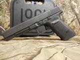 GLOCK
G-40
M.O.S.
GEN - 4,
READY
FOR
OPTIC SIGHTS,
10 -
MM,
HUNTER,
Barrel Length
6.0"
3 - 15
ROUND
MAGS,
NEW
IN
BOX - 15 of 23