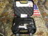 GLOCK
G-40
M.O.S.
GEN - 4,
READY
FOR
OPTIC SIGHTS,
10 -
MM,
HUNTER,
Barrel Length
6.0"
3 - 15
ROUND
MAGS,
NEW
IN
BOX - 2 of 23