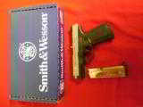 S&W
9-MM,
SD9VE,
Smith & Wesson,
#223900,
4"
BARREL
16+1
TWO MAGS.
Blk Poly Grip Black Frame
/SS Slide,
FACTORY
NEW
IN
BOX - 14 of 18