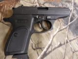 BERSATHUNDER,( 380MLT )DA / SA,3.5 ' BARREL,7 + 1 ROUNDMAGAZINE,MANUALSAFETY,COMBATSIGHTS,FACTORYNEWINBOX - 3 of 18