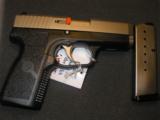 KAHR
CT9,
TACTICAL
9 - MM,
7+1
ROUNDS,
STAINLESS
STEEL
/
BLACK,
COMBAT
SIGHTS,
HAS
A
$45.00, FACTORY
NEW
IN
BOX - 8 of 18