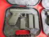 GLOCK
G - 23
PRE OWNED
POLICE TRADE
IN'S,
NIGHT SIGHTS,
3 - 13 + 1
ROUND
MAGAZINES,
GOOD
CONDITION,
- 12 of 22