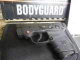 SMITH & WESSON
BODY
GUARD /
WITH
LASER
380 A.C.P.
2 -
6 + 1
ROUNDS
MAGAZINES,
FACTORY
NEW
IN
BOX - 1 of 19