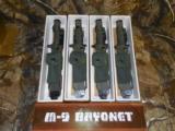 BAYONET,
M - 9
AR - 15
OR
M - 16,
WITH
SCABBING,
12"
OVERALL,
WIRE
CUTTER,
EASY
ON
OFF
BELT,
GREEN
NEW
IN
BOX - 2 of 16