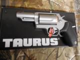TAURUS
JUDGE,
STAINLESS
STEEL,
45 LONG / 410,
3.0"
BARREL,
FIBER OPTIC SIGHT,
ALL
FACTORY
NEW
IN
BOX - 3 of 19