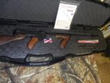 THOMPSON
100 TH.
ANNIVERSARY
MATCHED
SET
EDITION,
MATCHING
NUMBERS
ON
BOUTH
GUNS,
1927A-1
THOMPSON &
1911 A1
PISTOL,
FACTORY NEW IN BOX - 3 of 25