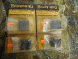 BROWNING
T- BOLT SPORTER,
22
MAGNUM,
10
ROUND
MAGAZINE,
FACTORY
NEW
IN
BOX. - 1 of 23