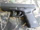 GLOCK
G-19
GENERATION.
3,
9-MM,
2 - 15 + 1
ROUND
MAGAZINES,
4.0"
BARREL,
WHITE
OUTLINE
SIGHTS,
CASE
MAG
LOAD,
FACTORY
NEW
IN - 10 of 22