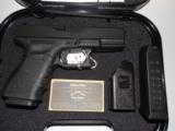 GLOCK
G-19
GENERATION.
3,
9-MM,
2 - 15 + 1
ROUND
MAGAZINES,
4.0"
BARREL,
WHITE
OUTLINE
SIGHTS,
CASE
MAG
LOAD,
FACTORY
NEW
IN - 1 of 22