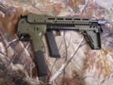KEL-TEC
GREEN
SUB
2000,
9-M M,
BERETTA
MAGS
,
1-17
ROUND
MAG
&
1
FREE - 32
ROUND
MAG,
FACTORY
NEW
IN
BOX
- 5 of 26