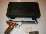RUGER
MARK
III
HUNTER,
#10118,
6.8"
BARREL,
S / S,
2 - 10
ROUND
MAGAZINES,
FIBER
OPTIC
SIGHT,
FACTORY
NEW
IN
BOX
- 7 of 25