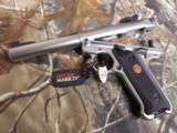 RUGER
MARK
IV
TARGET
BREAK
DOWN,
#40103
5.5"
BARREL,
S / S,
2 - 10
ROUND
MAGAZINES,
ADJUSTABLE
SIGHT,
FACTORY
NEW
IN
BO - 12 of 20