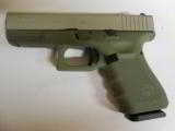 GLOCK
Gen 4 - G19
USA
(Davidson Special Edition) Cerakote
Forest
Green
9 - MM,
3 -15 + 1
RD.
MAGS,
4.0"
BARREL,
FACTORY
NEW - 2 of 23