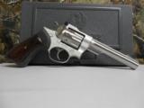 RUGER
GP - 100,
22
L. R.
REVOLVER
10
ROUND
CYLINDER.
S / S,
6 "
BARREL,
ADJUSTABLE
SIGHTS,
FIBER
OPTIC
FRONT
SIGHT,
NEW
IN - 13 of 25