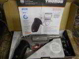 TAURUS
JUDGE,
STAINLESS
STEEL,
45 LONG / 410,
3" CHAMBER,
3.0"
BARREL,
FIBER OPTIC SIGHT,
ALL
FACTORY
NEW
IN
BOX - 1 of 21