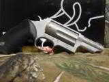 TAURUS
JUDGE,
STAINLESS
STEEL,
45 LONG / 410,
3" CHAMBER,
3.0"
BARREL,
FIBER OPTIC SIGHT,
ALL
FACTORY
NEW
IN
BOX - 13 of 21