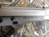 BERETTA
92FS
9 - M M
INOX,
S / S,
DECOCK / SAFETY,
3 - 15+1
ROUND
MAGAZINES,
RED
DOT
COMBAT
SIGHTS,
FACTORY
NEW
IN
BOX - 5 of 20