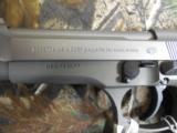 BERETTA
92FS
9 - M M
INOX,
S / S,
DECOCK / SAFETY,
3 - 15+1
ROUND
MAGAZINES,
RED
DOT
COMBAT
SIGHTS,
FACTORY
NEW
IN
BOX - 6 of 20