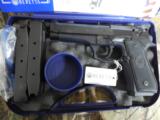 BERETTA
92FS
9 - M M,
DECOCK / SAFETY,
3 - 15+1
ROUND
MAGAZINES,
WHITE
DOT
COMBAT
SIGHTS,
FACTORY
NEW
IN
BOX - 2 of 21