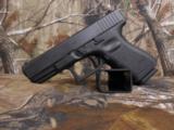 GLOCK
G -32,
357
SIG,
13 + 1
ROUND
MAG.,
TWO - MAGAZINES,
4.02"
BARREL, WHITH
OUTLINE
SIGHTS,
FACTORY
NEW
IN
BOX - 13 of 19
