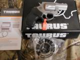 TAURUS
Model
85,
38 Special
2"
BARREL,
FS
5rd
Black
Rubber Grip,
S / S,
Single / Double,
WILL
TAKE + P
LOADS,
FACTORY
NEW
IN - 3 of 18
