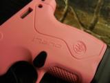 Beretta
Nano
PINK / BLACK,
DAO
9-MM,
3.07" BARREL,
6 + 1
& 8+1,
Pink Poly Frame / Grip
Blk,
REAL
NICE
NEW
IN
BOX
COMPACT
FIREA - 17 of 25