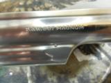 S&WM / 66,STAINLESSSTEEL,357 / 38REVOLVER,4"BARREL6SHOT,WOODGRIPS,ADJUSTABLEREARSIGHT,REDFRONTRAMP,LIKENEW. - 6 of 22