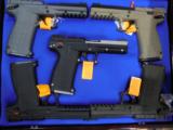 GLOCK 43,
FACTORY
NEW
IN
BOX,
2 - 6 + 1
ROUND
MAGAZINES,
(WE ALSO HAVE THE THREE ROUND EXTENDERS,)
3.39"
BARREL,
WHITE
OUTLINE
SIG - 18 of 22