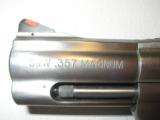 S&W
686
PLUS
+,
7
ROUND,
STAINLESS
STEEL,
3.O"
BARREL,
- 9 of 23
