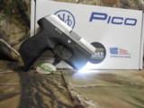 BERETTA
PICO
WITH
LIGHT,
380
A.C.P.,
TWO
MAGAZINES,
CARRING
CASE,
2.7"
BARREL,
INOX / BLACK,
FACTORY
NEW
IN
BOX !!!! - 18 of 24