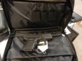 GLOCK
G-27
GENERATION - 4,
3.5"
BARREL,
3 - 9 + 1
ROUND
MAGAZINES,
Interchangeable Backstraps,
FACTORY
NEW
IN
BOX. - 15 of 22