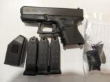 GLOCK
G-27
GENERATION - 4,
3.5"
BARREL,
3 - 9 + 1
ROUND
MAGAZINES,
Interchangeable Backstraps,
FACTORY
NEW
IN
BOX. - 3 of 22