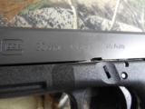 GLOCK
G-30S,
COMPACT
GENERATION
4,
45
ACP,
3 - 10
ROUND
MAGS,
FACTORY
NEW
BOX
&
****
RECEIVE
ONE
FREE
26
ROUND MAGAZINE - 7 of 17