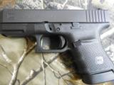 GLOCK
G-30S,
COMPACT
GENERATION
4,
45
ACP,
3 - 10
ROUND
MAGS,
FACTORY
NEW
BOX
&
****
RECEIVE
ONE
FREE
26
ROUND MAGAZINE - 6 of 17