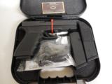 GLOCK
G-21
GEN-4,
45 A.C.P.
3 - 13
ROUND
MAGAZINES,
Barrel Type:Octagonal Rifled,
FACTORY
NEW
IN
BOX - 2 of 17