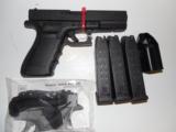 GLOCK
G-21
GEN-4,
45 A.C.P.
3 - 13
ROUND
MAGAZINES,
Barrel Type:Octagonal Rifled,
FACTORY
NEW
IN
BOX - 3 of 17