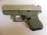 GLOCK
Gen 4 - G-26
USA
(Davidson Special Edition) Cerakote
Forest
Green
9 - MM,
3 -
MAGS,
3.42"
BARREL,
FACTORY
NEW
IN
BOX - 2 of 24