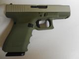 GLOCK
Gen 4 - G19
USA
(Davidson Special Edition) Cerakote
Forest
Green
9 - MM,
3 -15 + 1
RD.
MAGS,
4.0"
BARREL,
FACTORY
NEW - 1 of 25