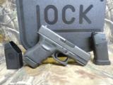 GLOCK
GL30S,
SLIM,
SUBCOMPACT,
10
ROUND
MAGS,
3.77"
BARREL,
45
A C P,
FACTORY
NEW
IN
BOX
- 4 of 19