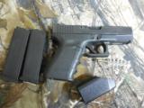 GLOCK
G-23,
40 S&W
PREOWNED,
VERY
GOOD
CONDITION,
2 - 13
ROUND
MAGAZINES,
WHITE
FIXED
SIGHTS,
GLOCK
CASE &
PAPPER
WORK
- 4 of 22