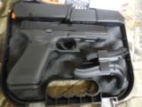 GLOCK
G17
GEN
5,
9 - MM,
17+1 ROUND
MAG,
3- MAGAZINES,
NIGHT
SIGHTS,
Grips: Black Interchangeable Backstrap,
FACTORY
NEW
IN
BOX !!!!! - 2 of 23
