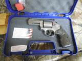 S&W
686 +,
3"
BARREL,
.357
MAGNUM,
7-SHOT
REVOLVER,
S/S
UNFLUTED
CYLINDER,
WOOD
GRIPS,
FACTORY
NEW
IN
BOX - 1 of 23